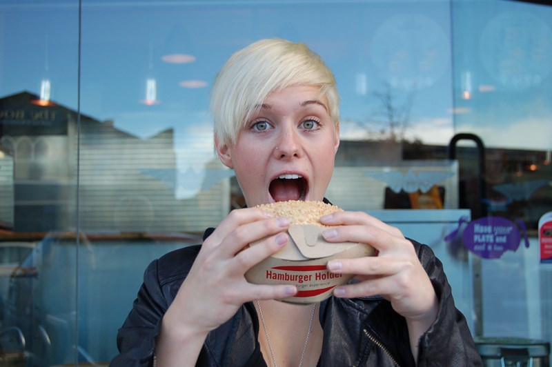 Hamburger Holder - Roland Mathews